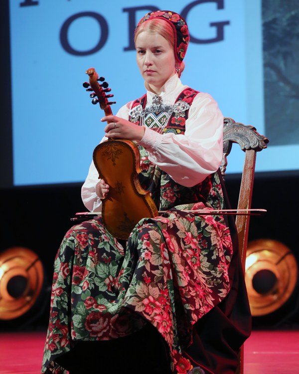 Helga Myhr